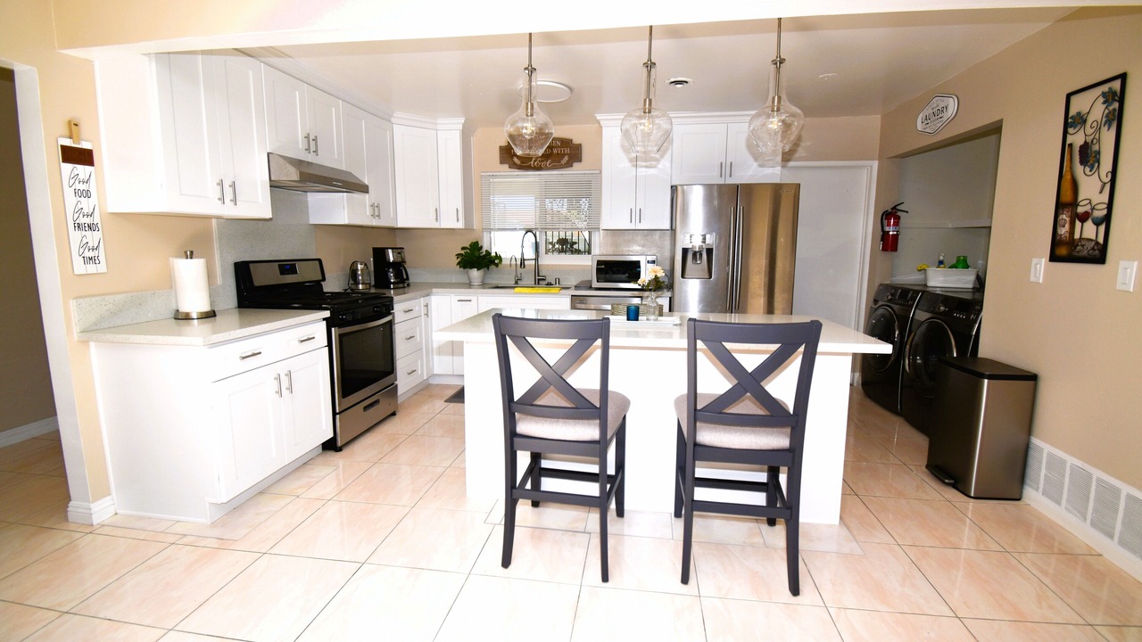 Photo of Kitchen in Midway City