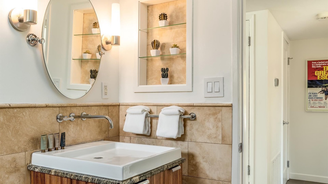 Photo of Bathroom in Chino Canyon