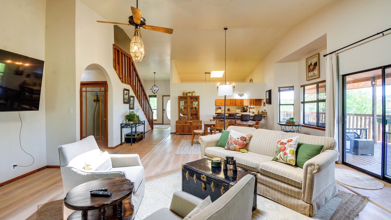 Photo of Livingroom in Iron Springs