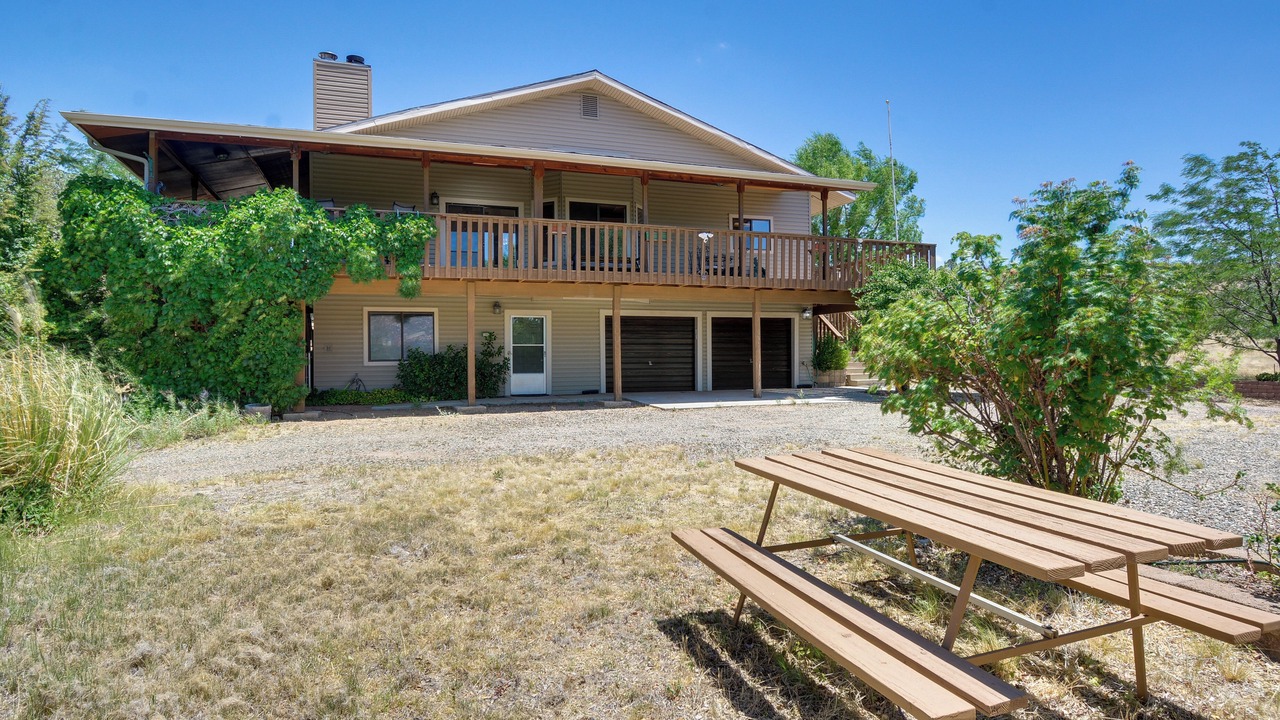 Photo of Outdoor in Iron Springs