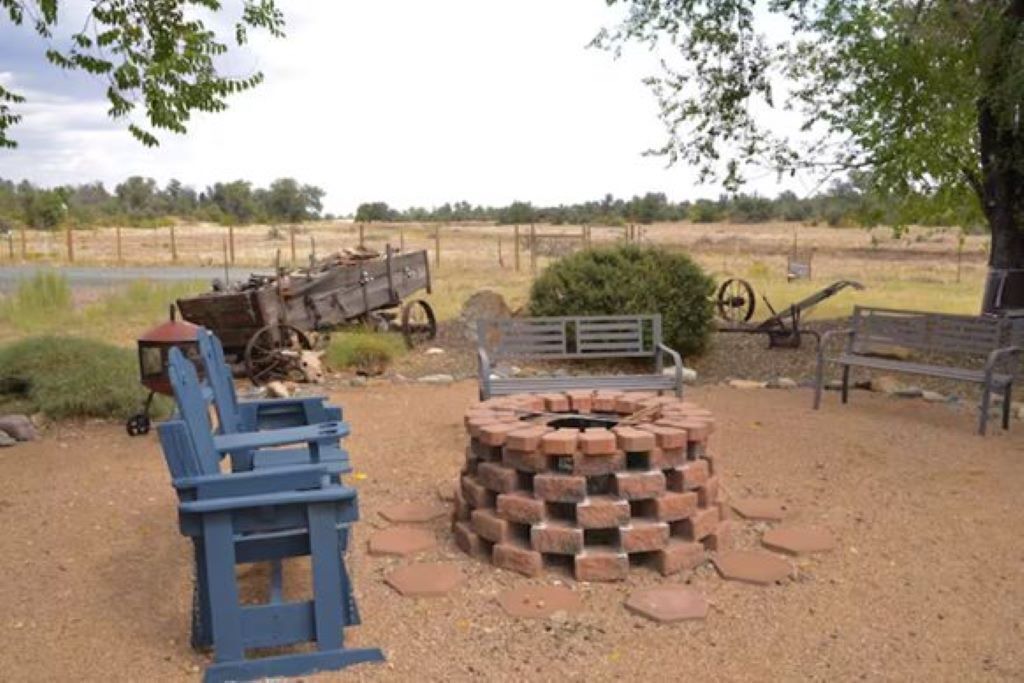 Photo of Outdoor in Williamson