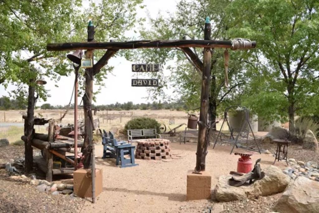Photo of Outdoor in Williamson