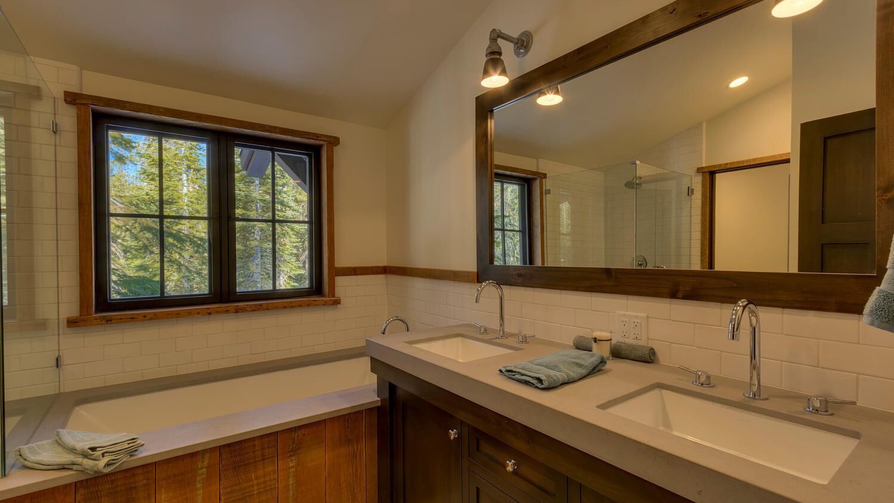 Photo of Bathroom in Sugar Bowl Resort
