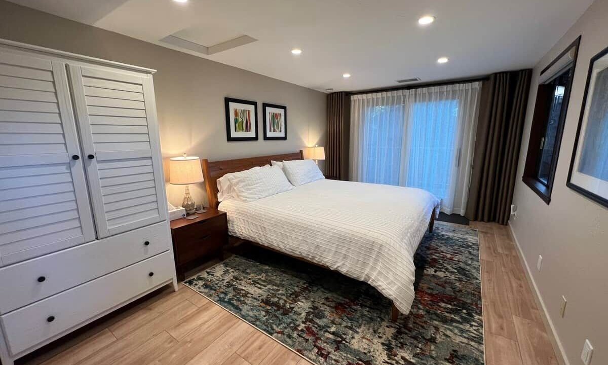 Photo of Bedroom in Guerneville