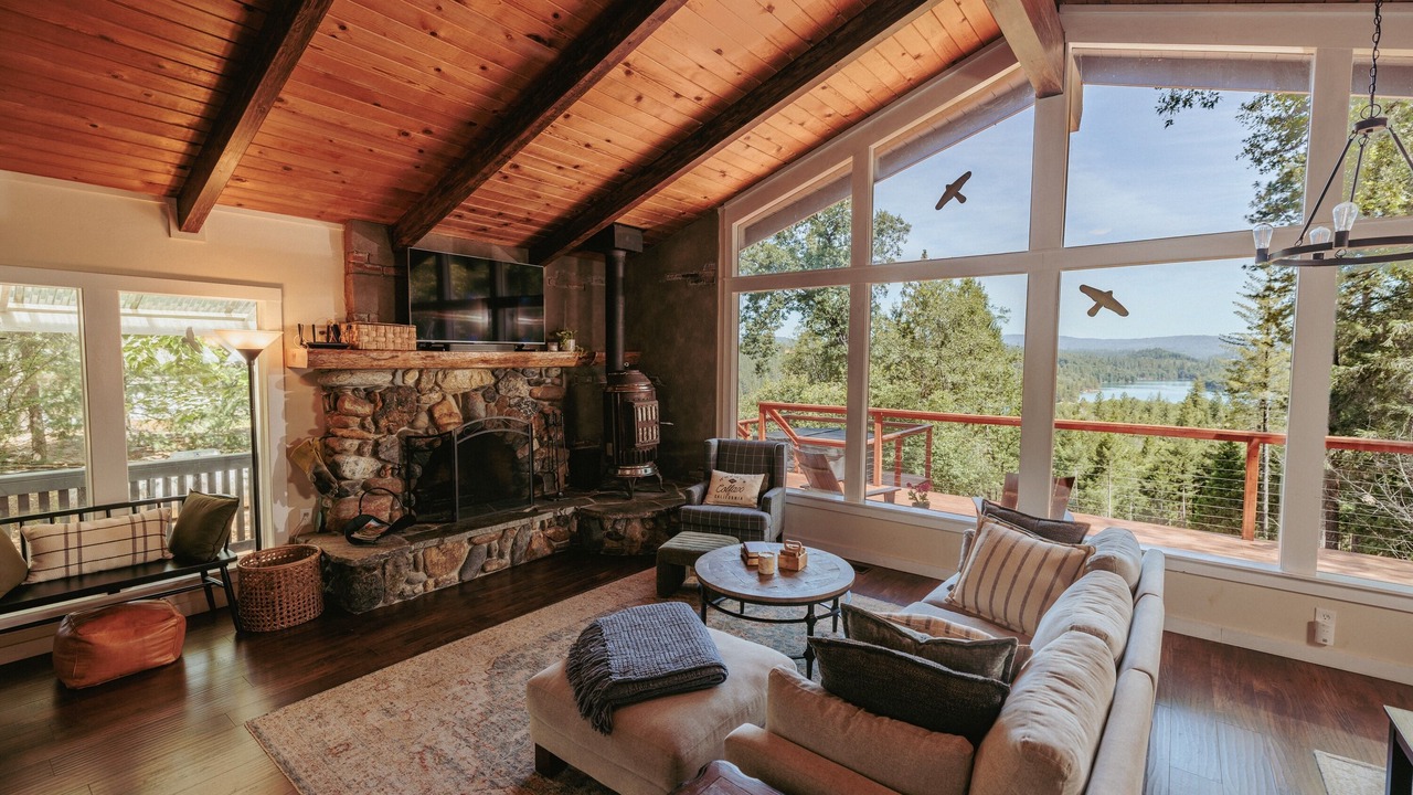 Photo of Livingroom in Colfax