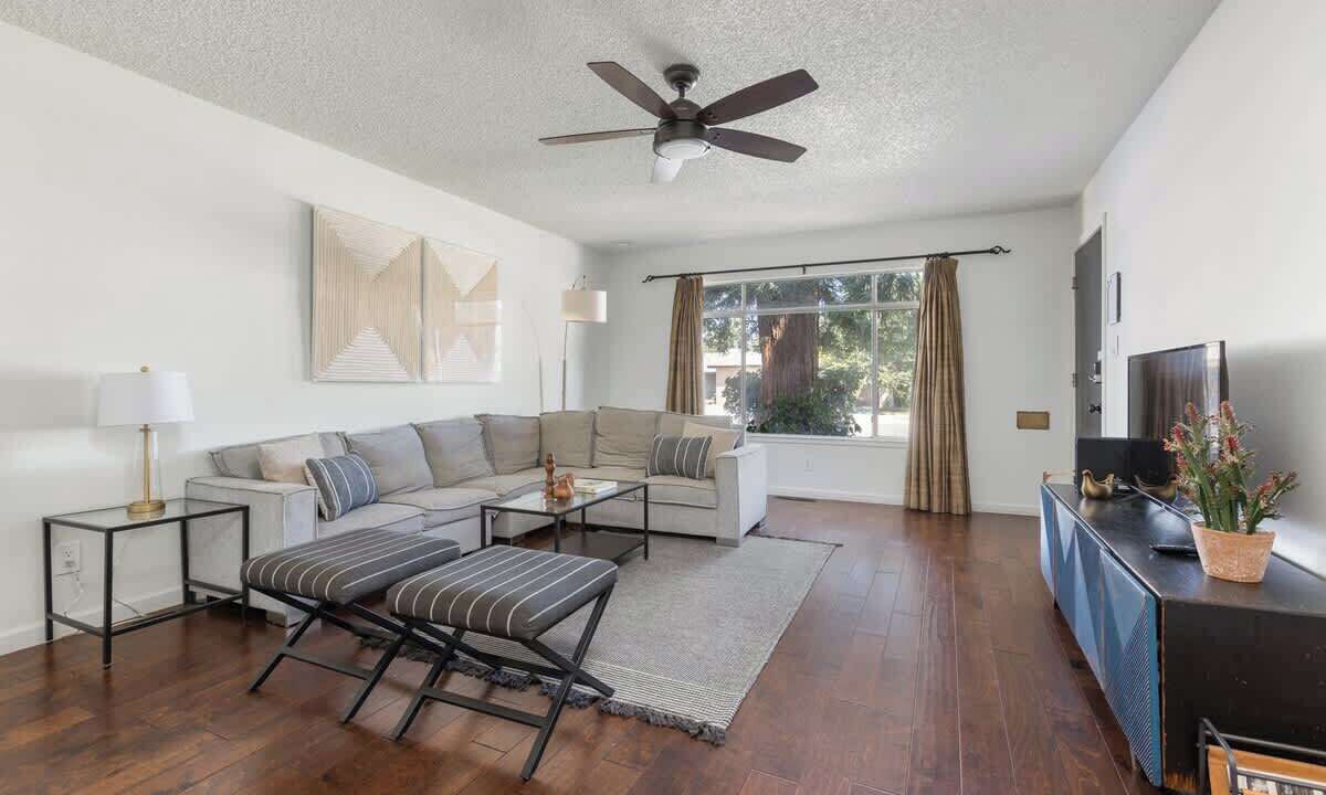 Photo of Livingroom in Raisin