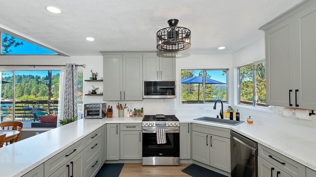 Photo of Kitchen in Crestline