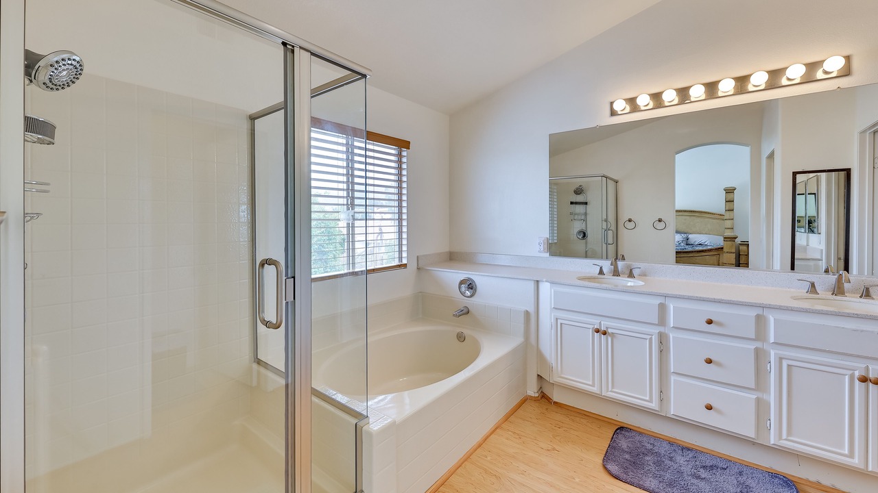 Photo of Bathroom in Lake Elsinore