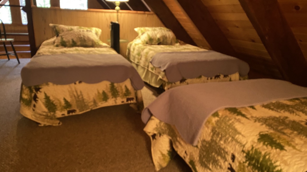 Photo of Bedroom in Lake Almanor Country Club