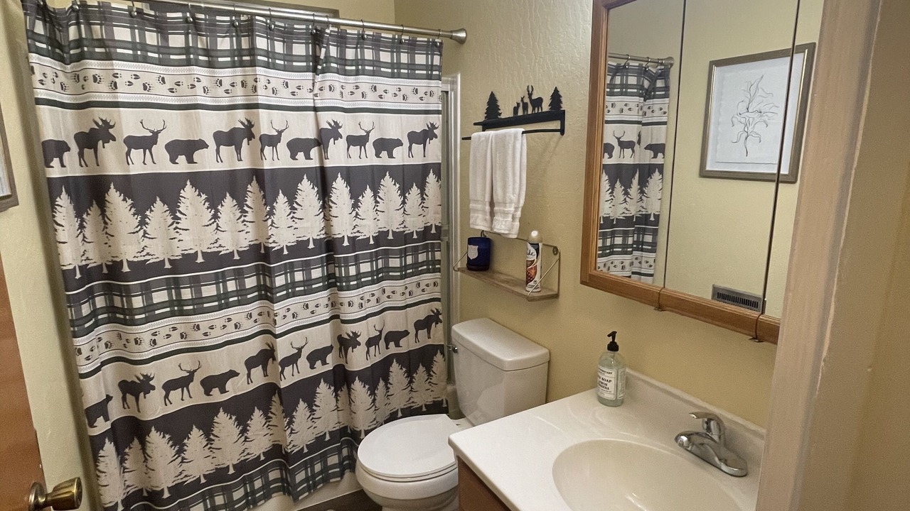 Photo of Bathroom in Long Barn