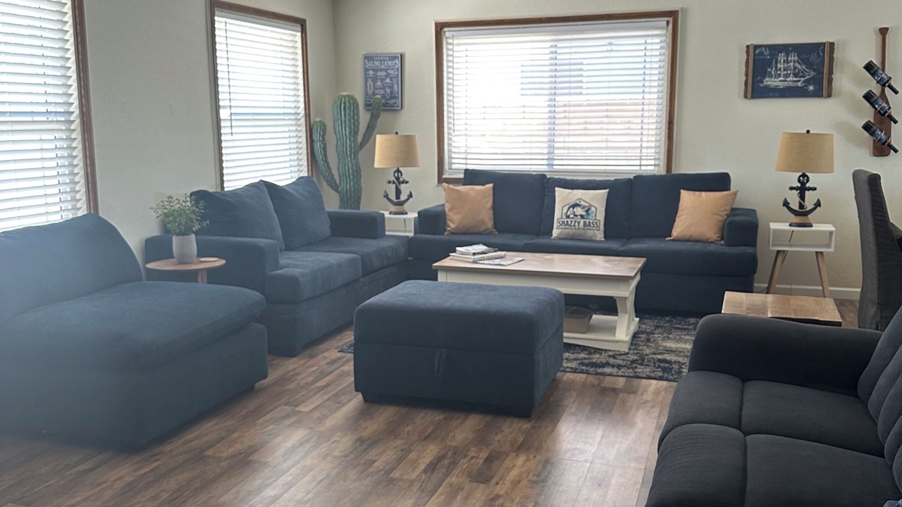 Photo of Livingroom in Silver Lakes Country Club