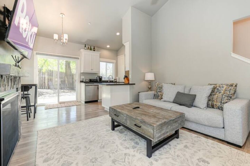 Photo of Livingroom in Folsom
