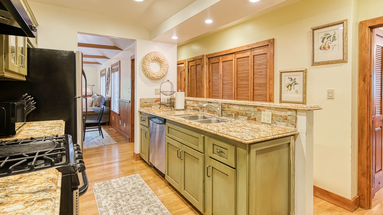 Photo of Kitchen in Bass Lake