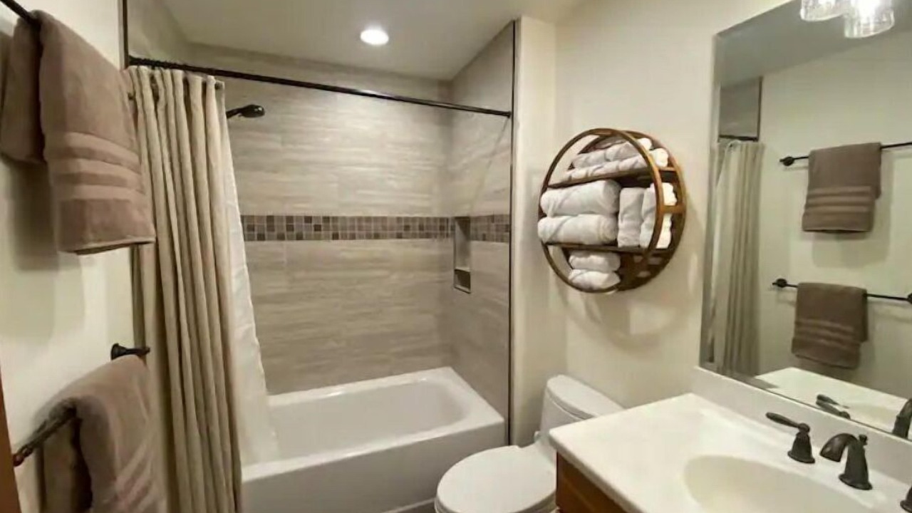 Photo of Bathroom in Graeagle