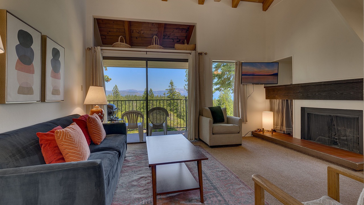 Photo of Livingroom in Carnelian Woods