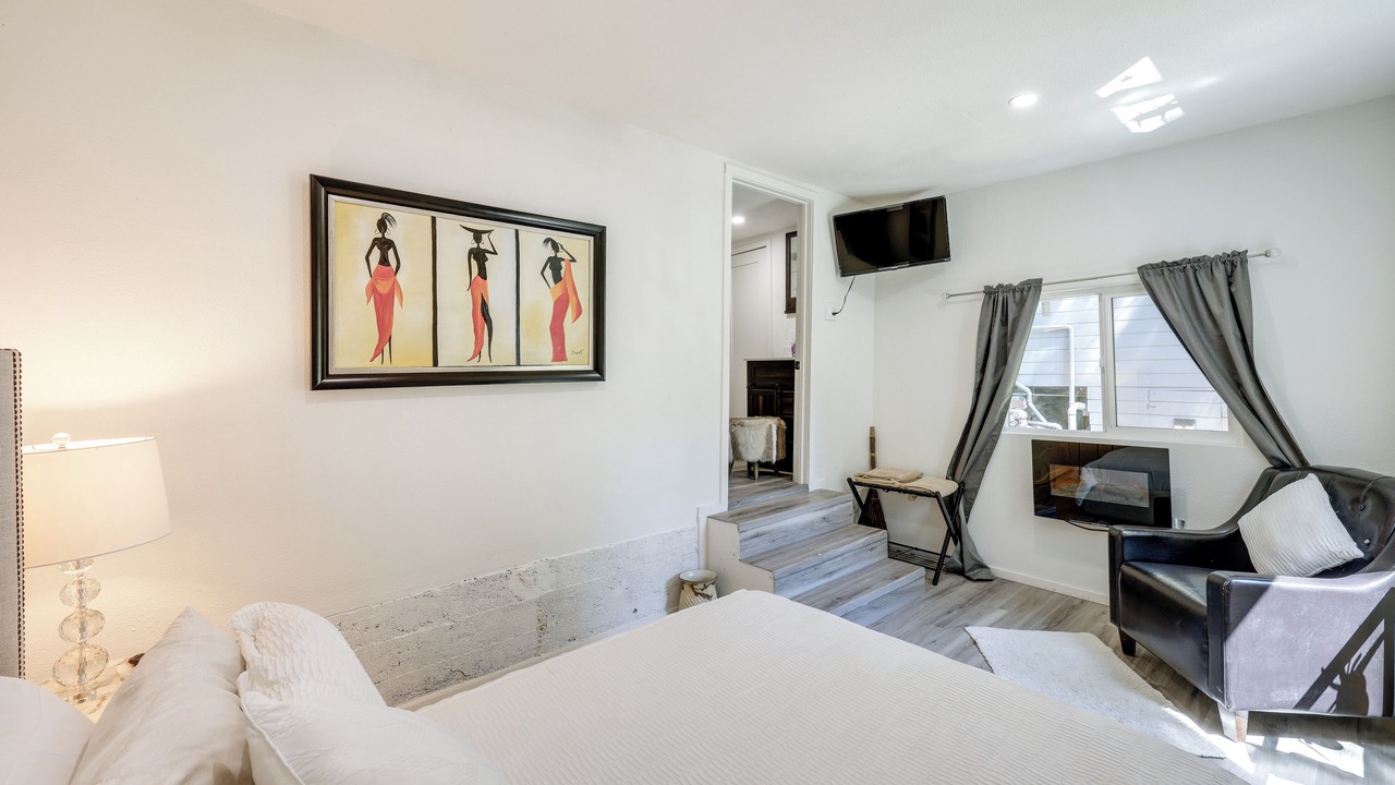Photo of Bedroom in Crestline