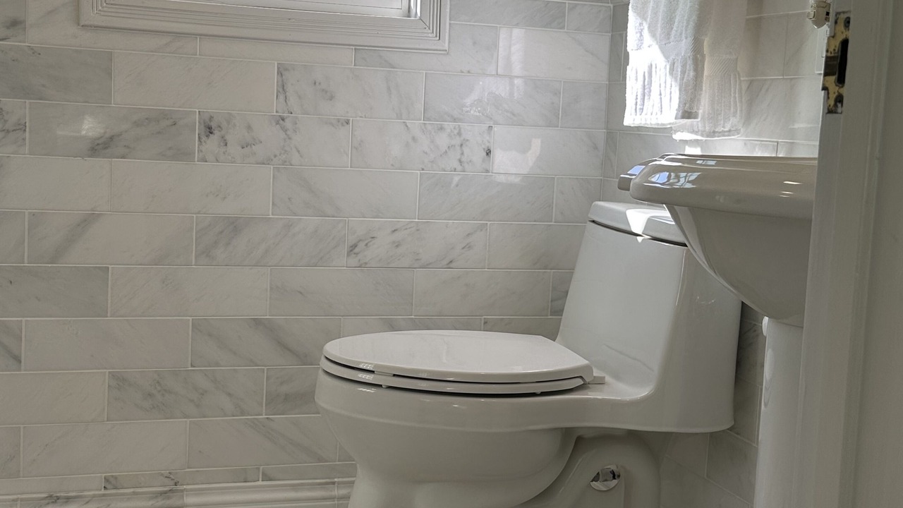 Photo of Bathroom in Avalon
