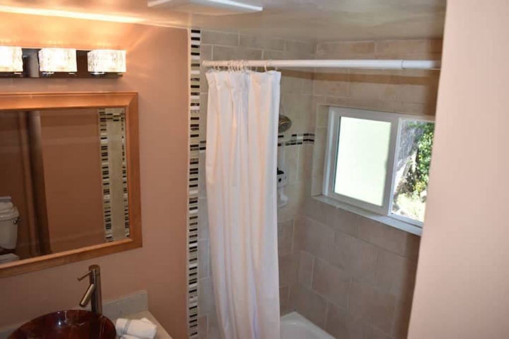 Photo of Bathroom in El Sobrante