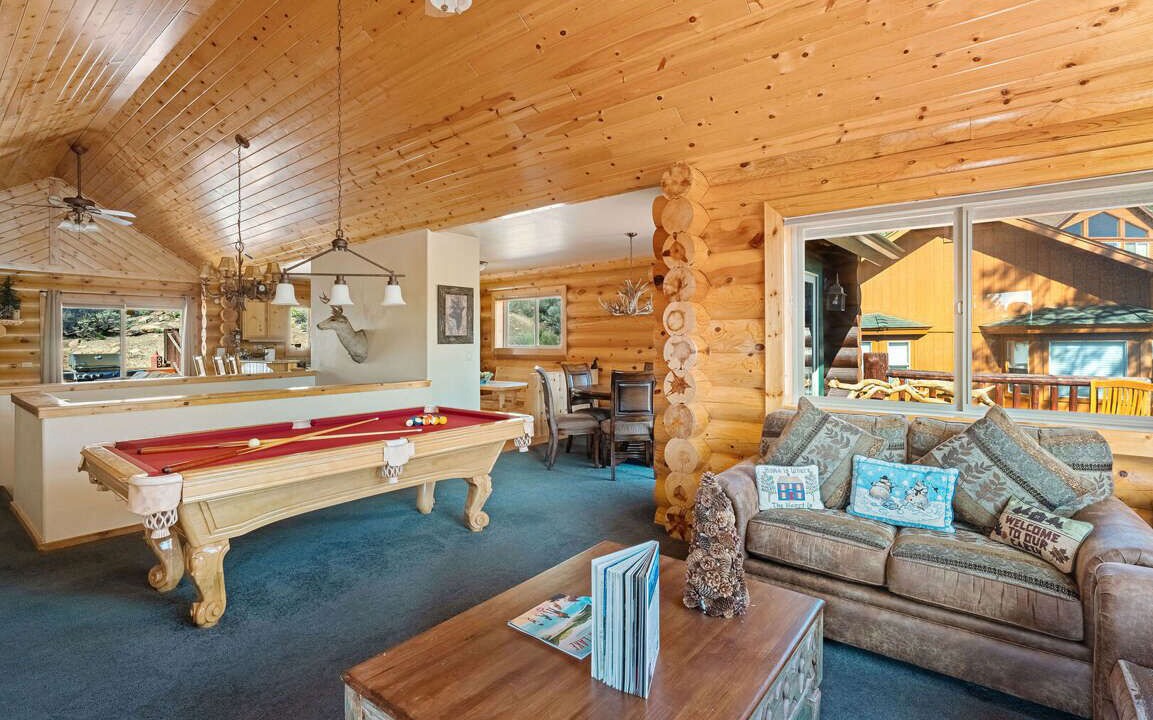 Photo of Bedroom in Castle Glen Estates