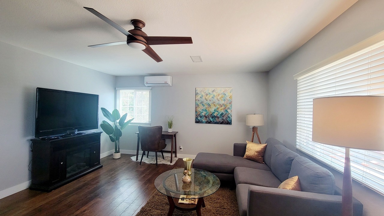 Photo of Livingroom in Lakeside