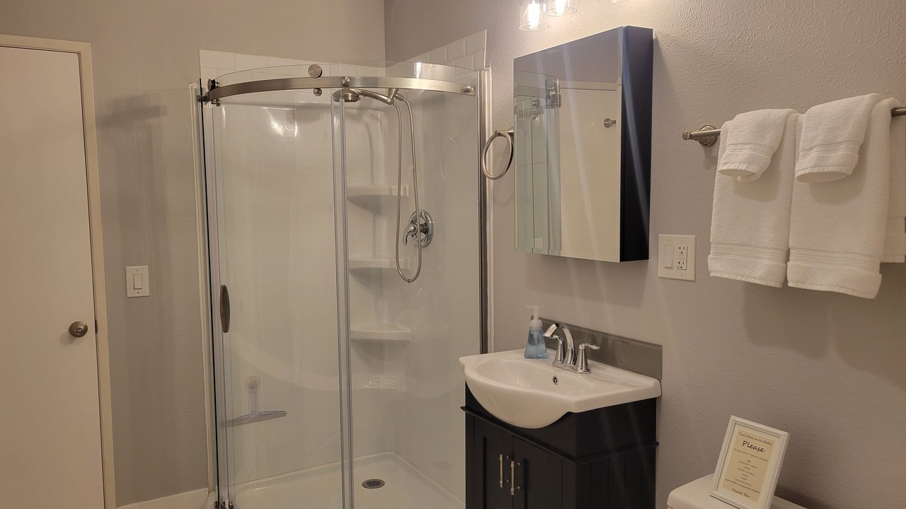 Photo of Bathroom in Lakeside