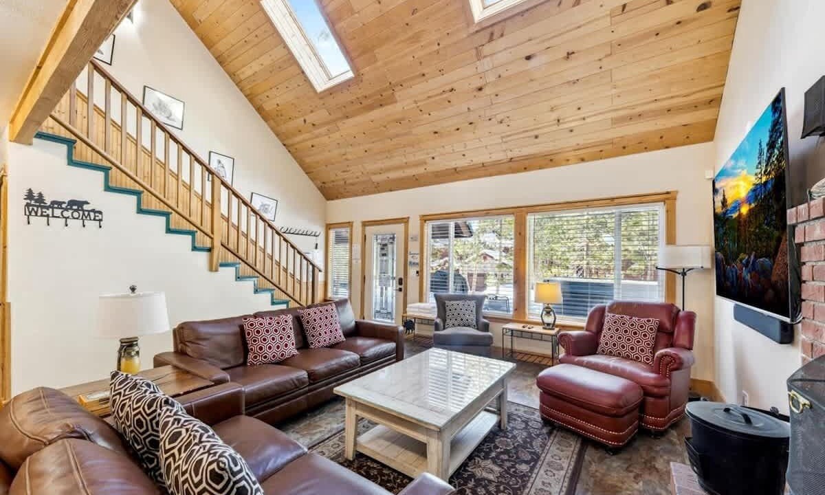 Photo of Livingroom in Montgomery Estates