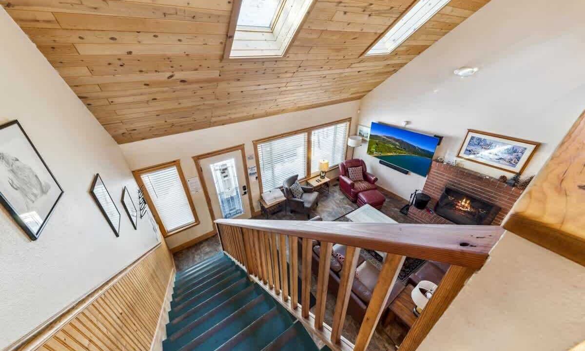 Photo of Livingroom in Montgomery Estates
