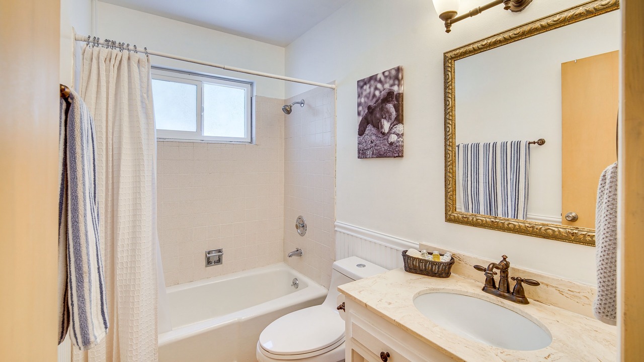 Photo of Bathroom in Cedar Glen