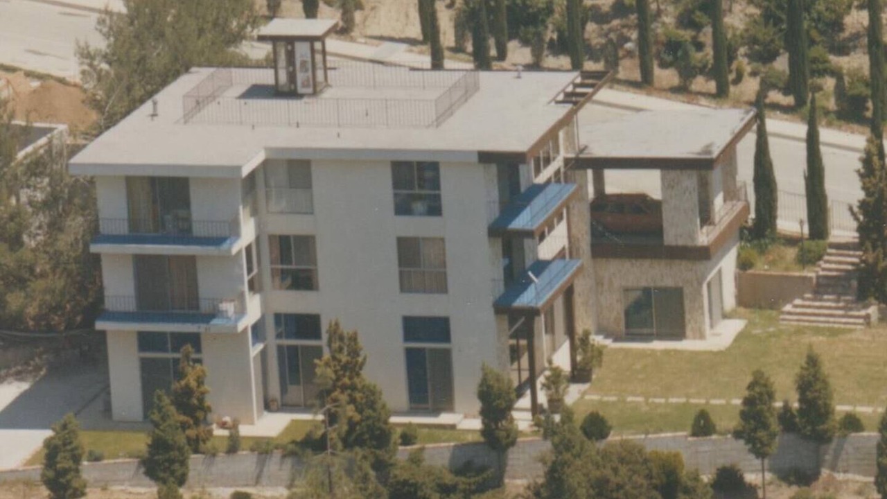Photo of Outdoor in Hollywood Hills West