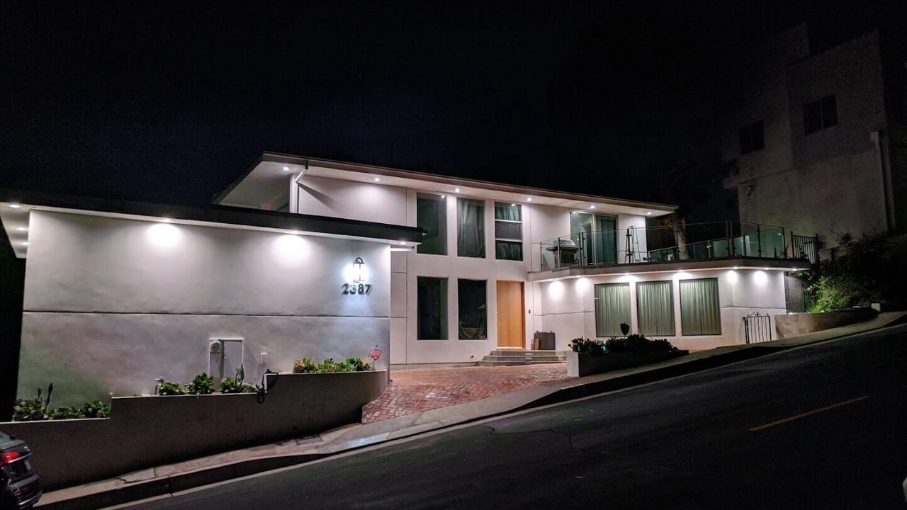 Photo of Outdoor in Hollywood Hills West