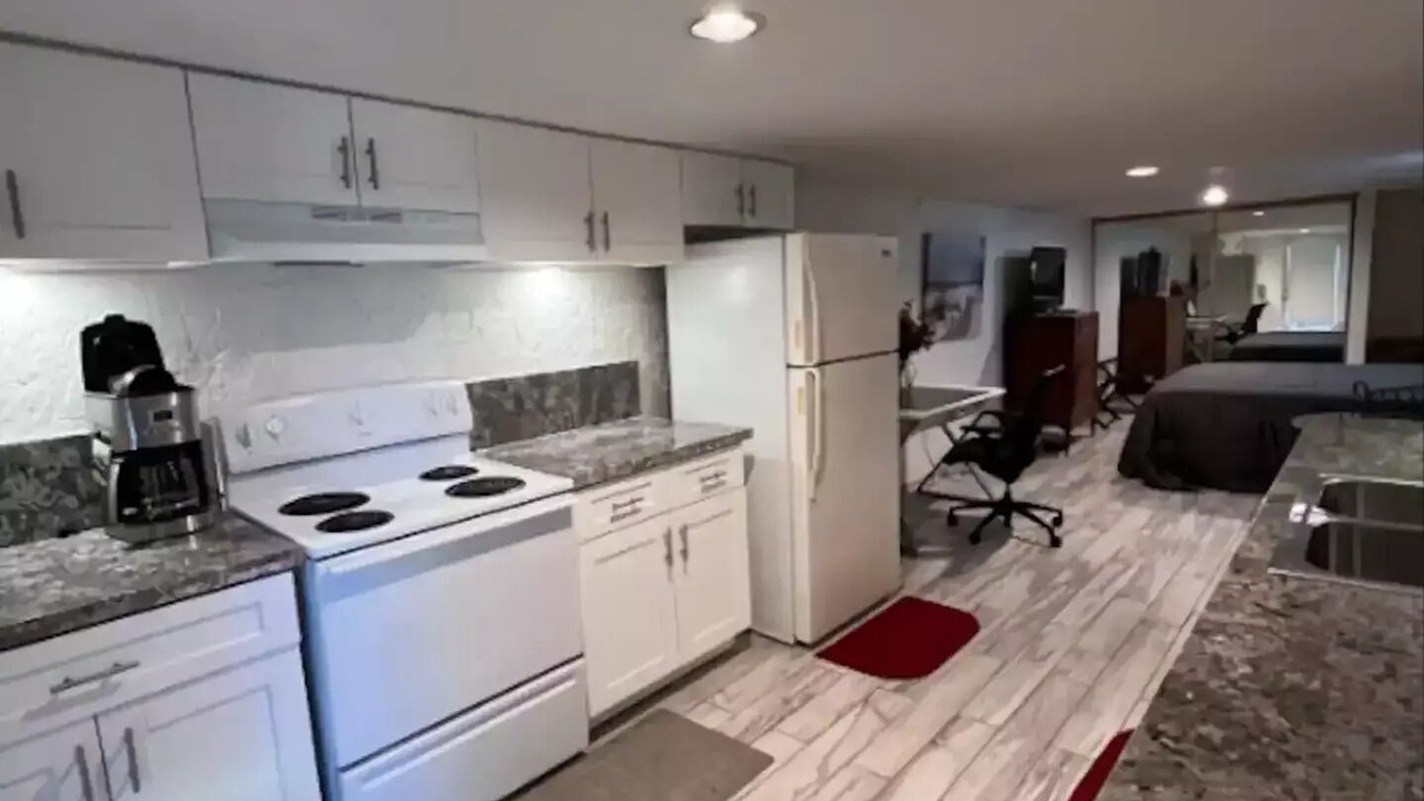 Photo of Kitchen in Hollywood Hills West