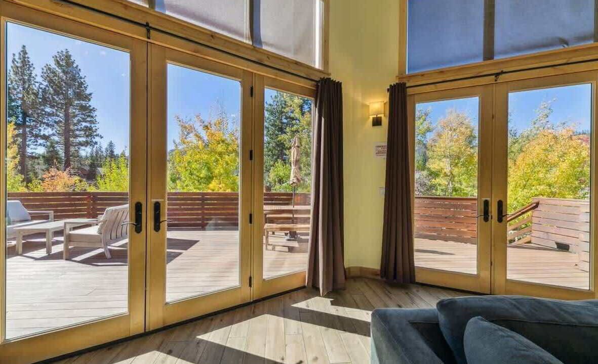 Photo of Livingroom in Mountain View Estates
