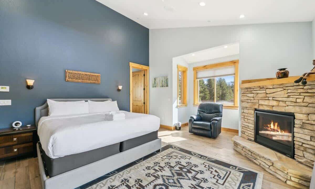 Photo of Bedroom in Mountain View Estates