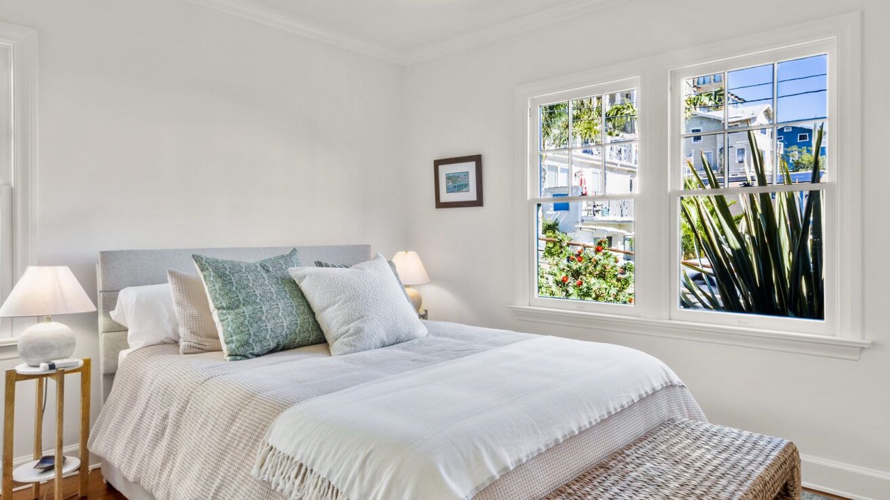 Photo of Bedroom in Avalon
