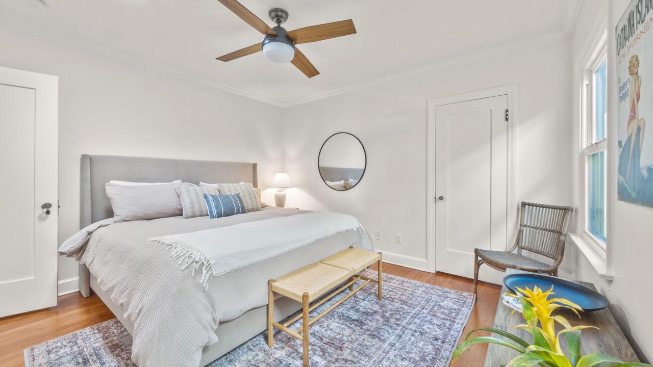 Photo of Bedroom in Avalon