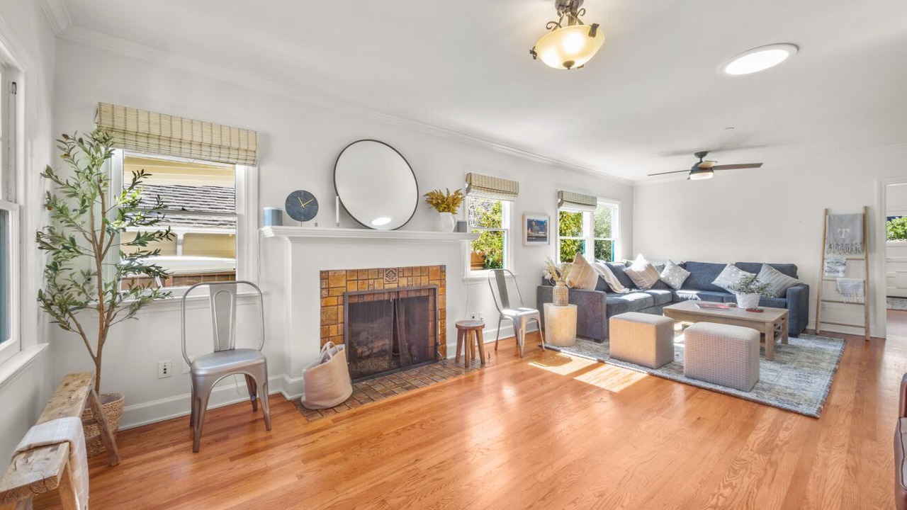 Photo of Livingroom in Avalon