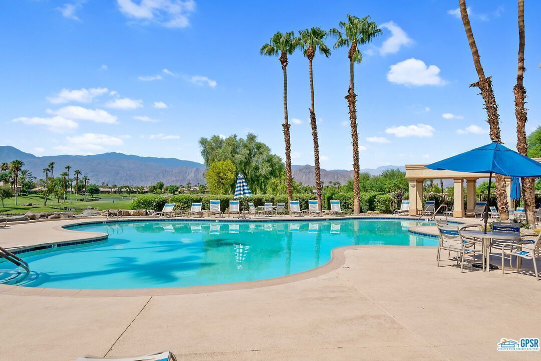 Photo of Outdoor in Heritage Palms