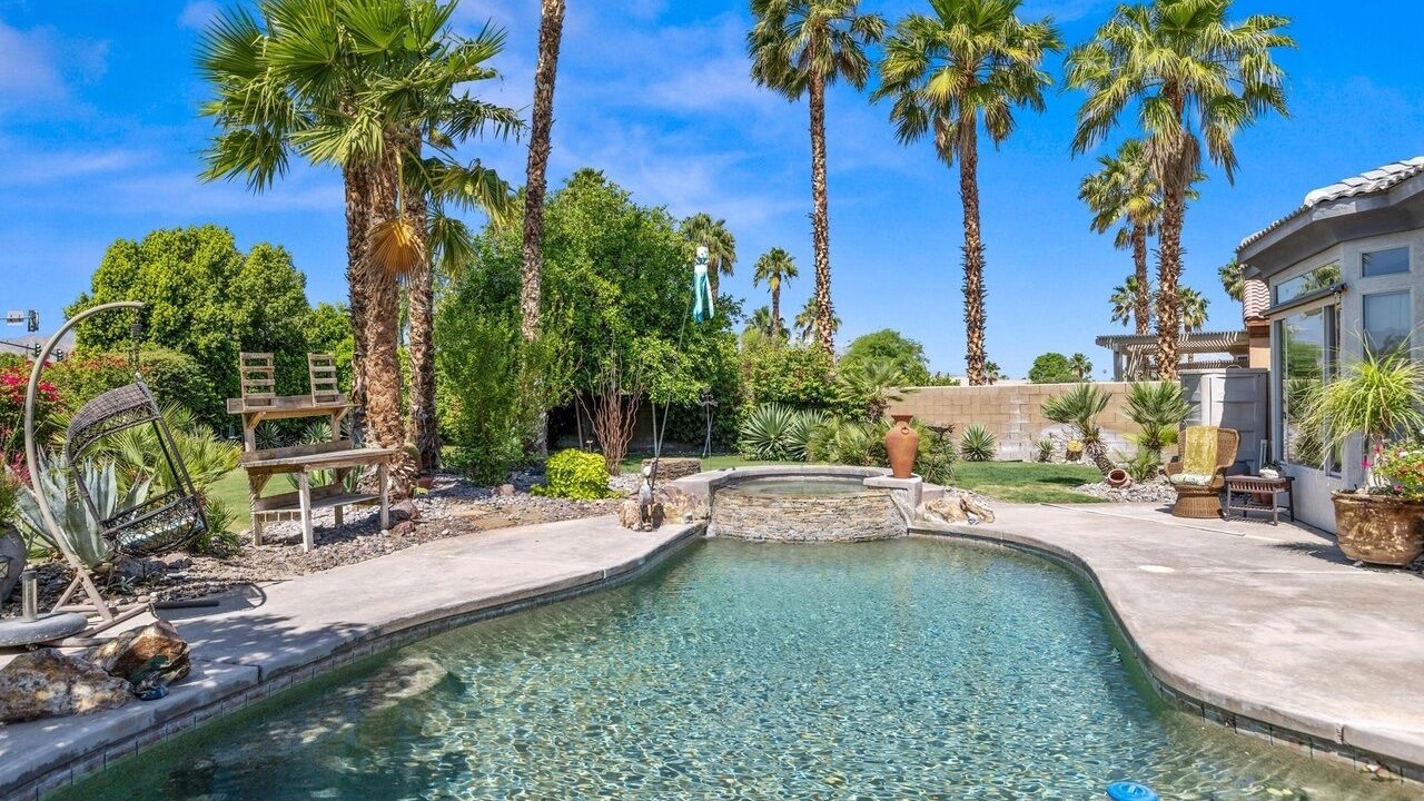 Photo of Outdoor in Heritage Palms