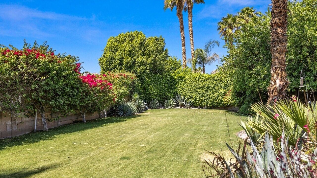 Photo of Outdoor in Heritage Palms