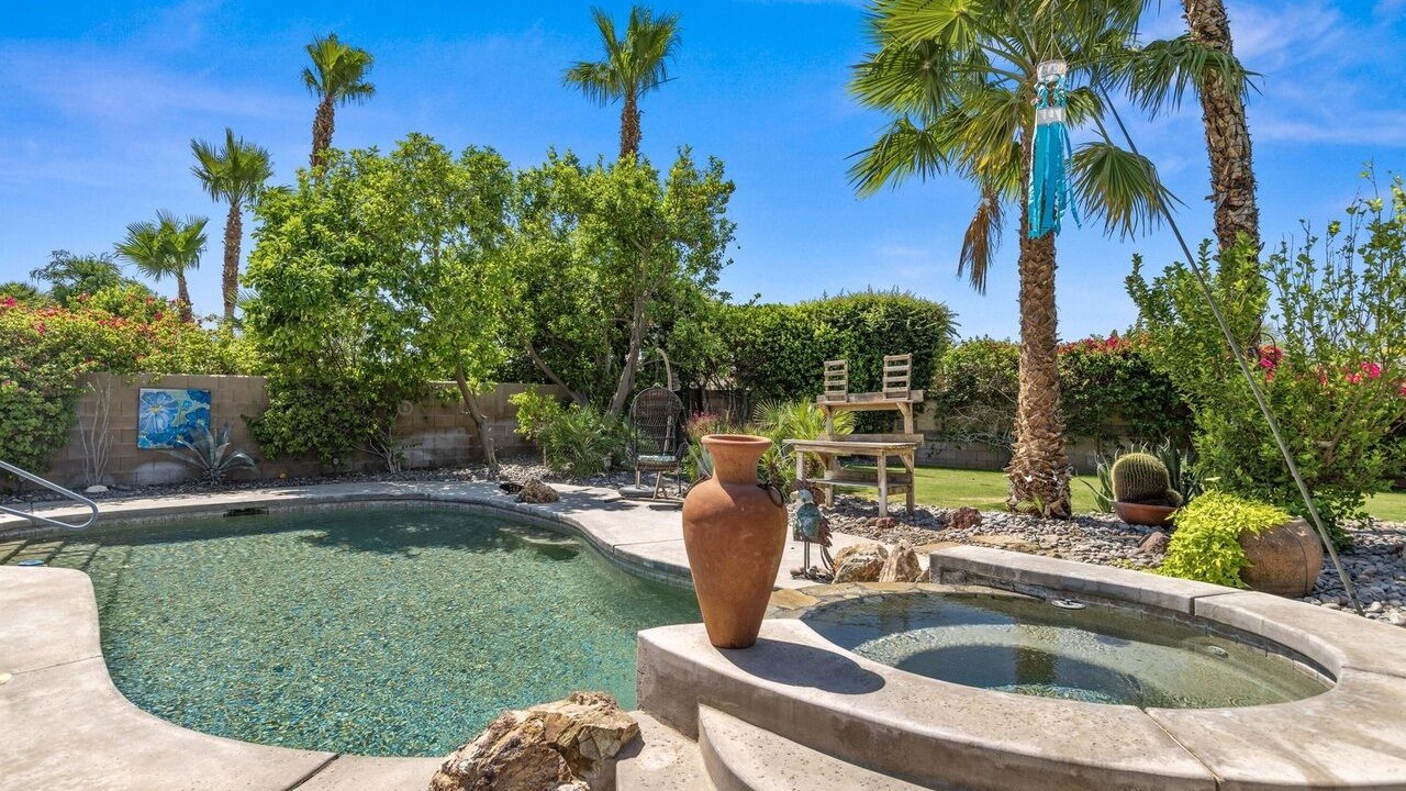 Photo of Outdoor in Heritage Palms