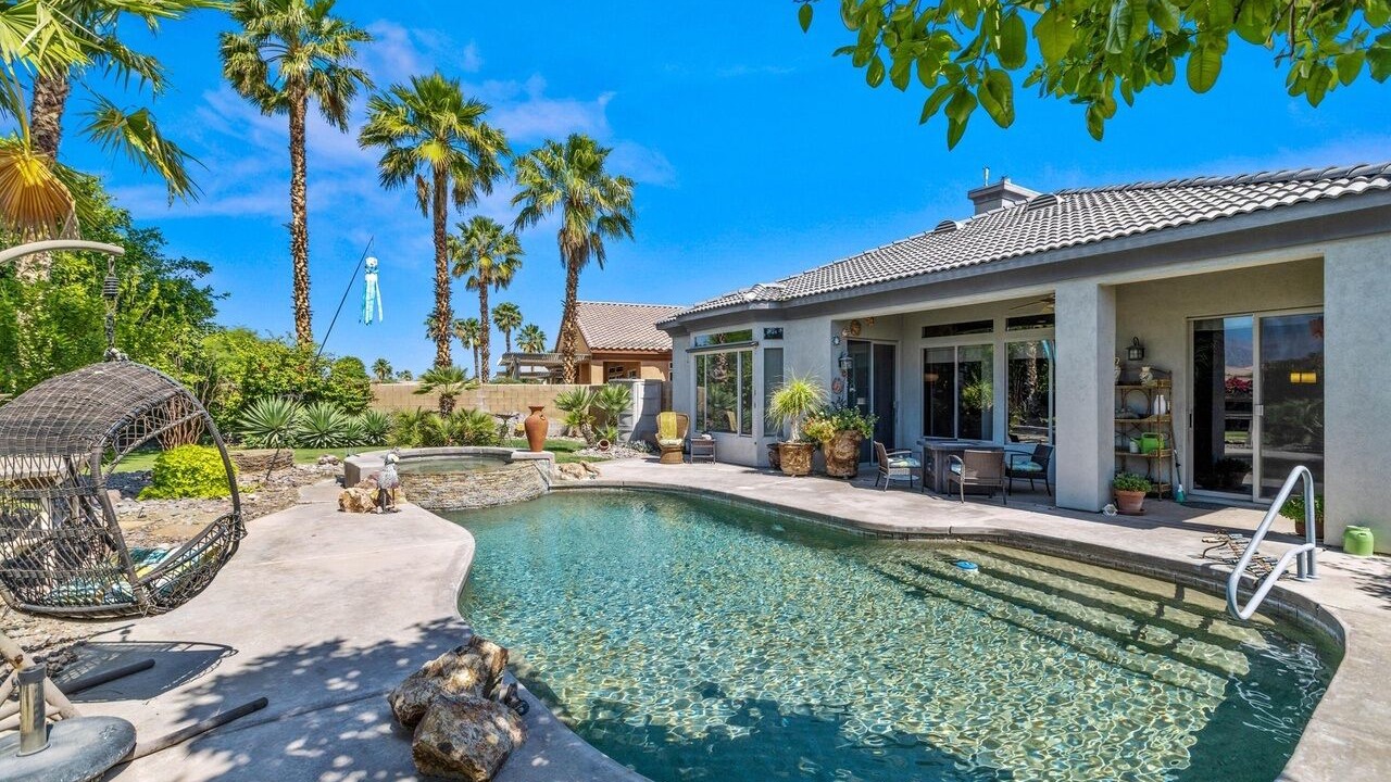 Photo of Outdoor in Heritage Palms