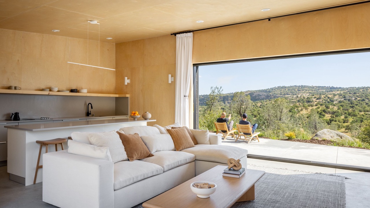 Photo of Livingroom in Yosemite Lakes