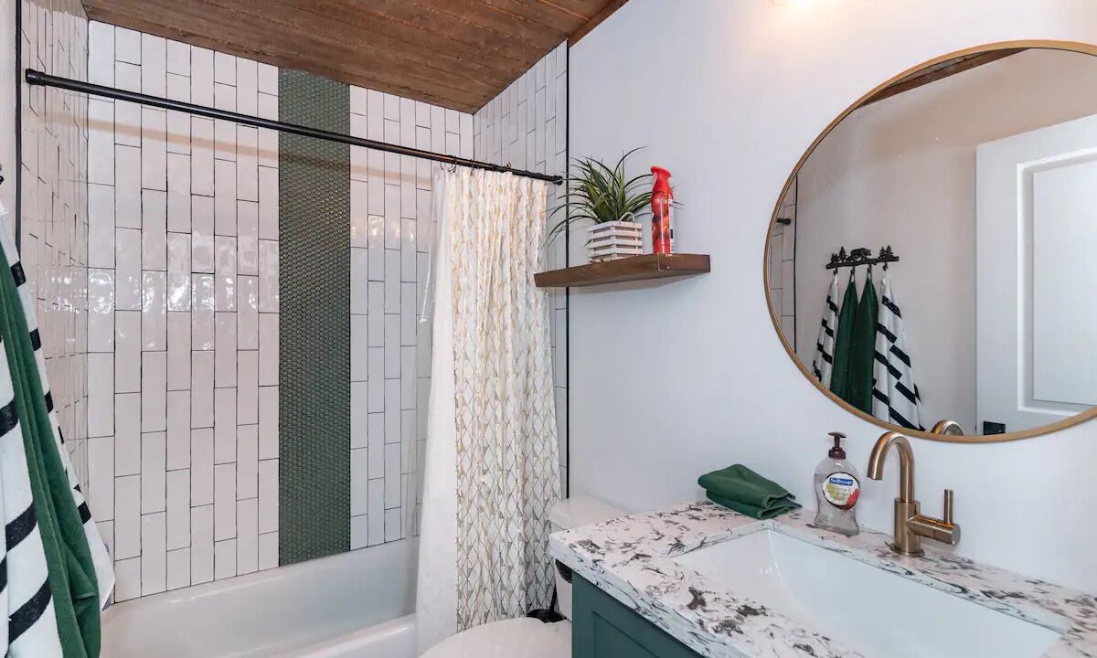 Photo of Bathroom in Highland Pines