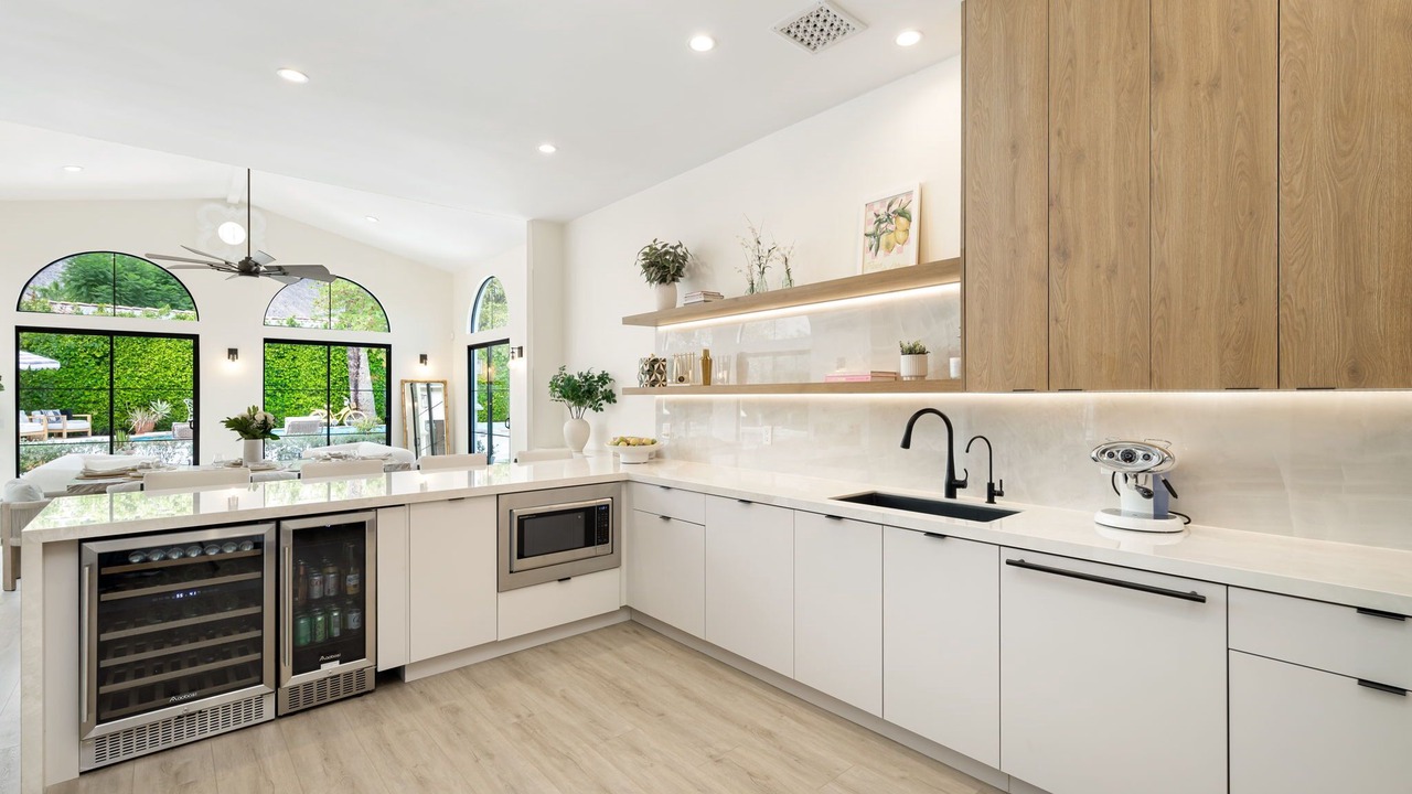 Photo of Kitchen in The Movie Colony