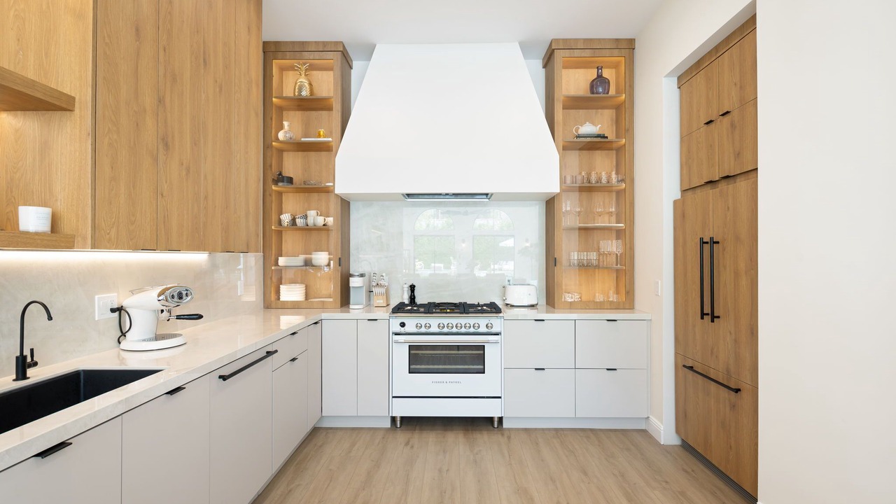 Photo of Kitchen in The Movie Colony