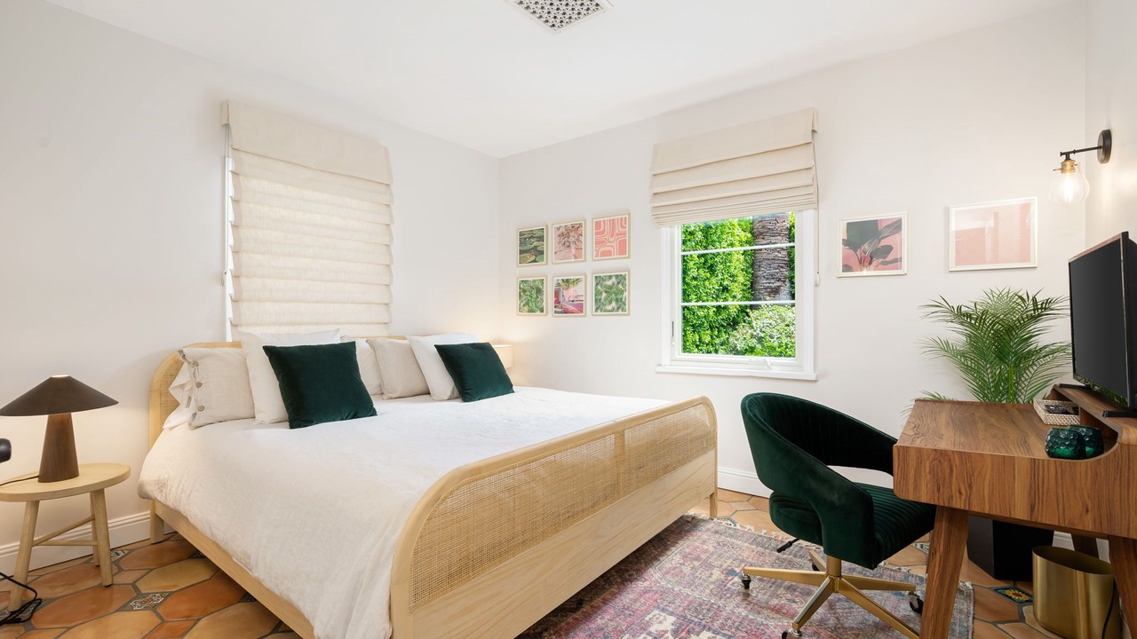 Photo of Bedroom in The Movie Colony