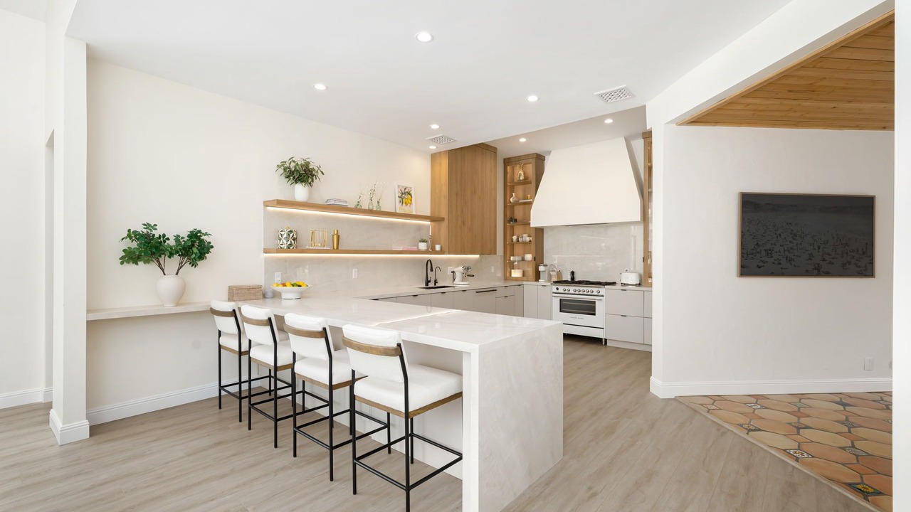 Photo of Kitchen in The Movie Colony