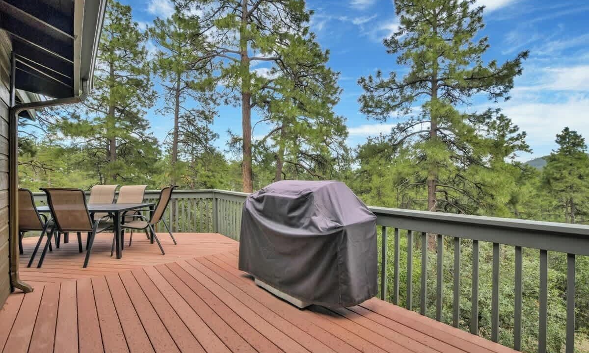 Photo of Outdoor in Highland Pines