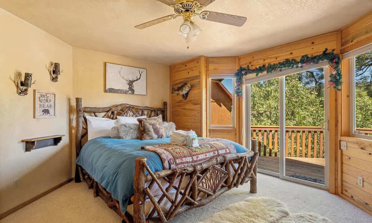 Photo of Bedroom in Castle Glen Estates