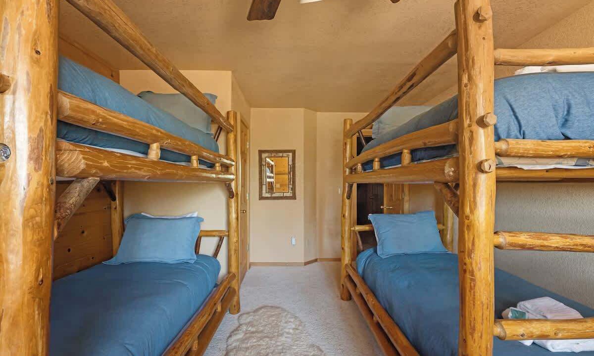 Photo of Bedroom in Castle Glen Estates